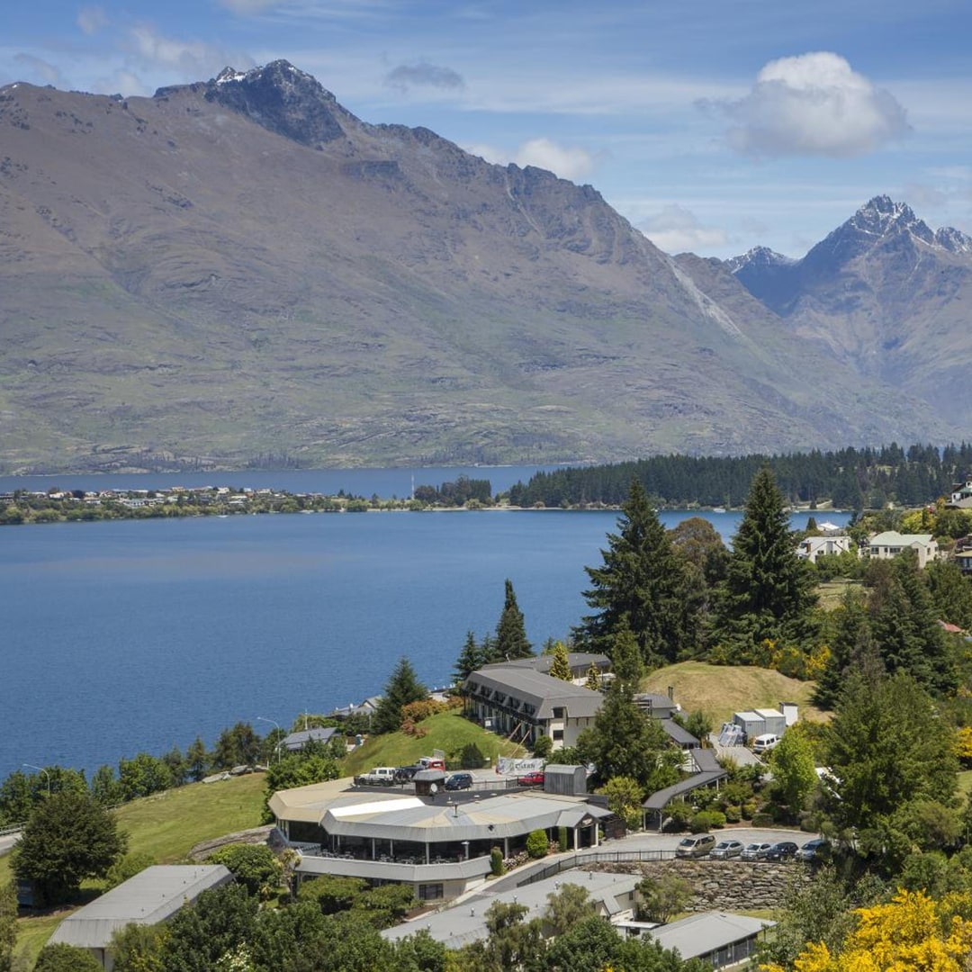 Holiday Inn Queenstown Frankton Road by IHG